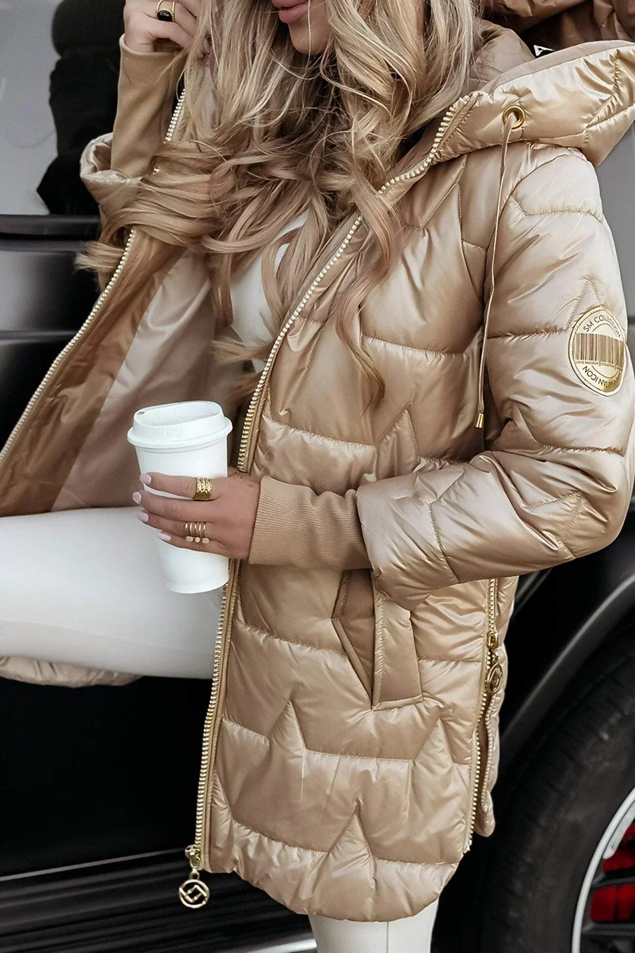 Savrani | Elegant Winter Coat with Hood and Padding