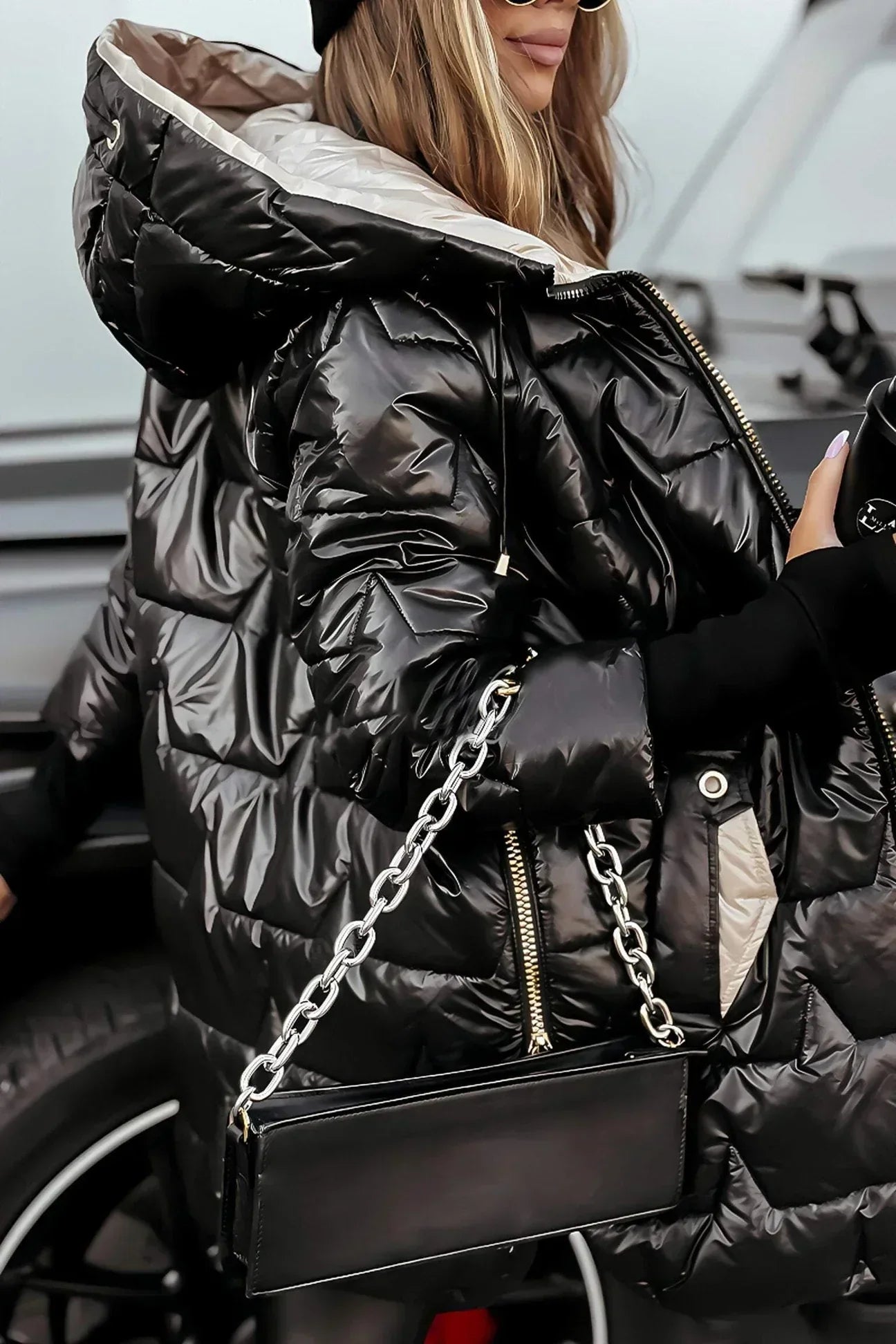 Savrani | Elegant Winter Coat with Hood and Padding